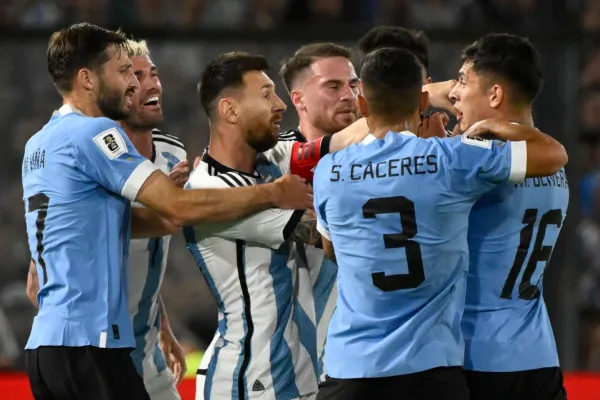 La furia de Lionel Messi con los futbolistas uruguayos: “Tienen que aprender a respetar”