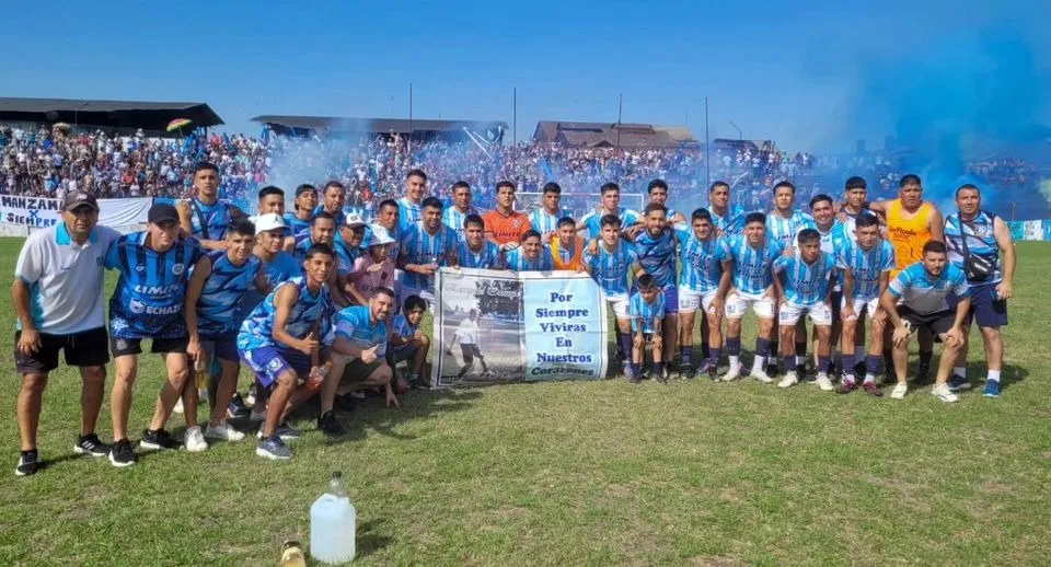 PARA LA HISTORIA. Famaillá le ganó 3-1 a Argentinos del Norte y volvió a la máxima categoría de la Liga Tucumana.