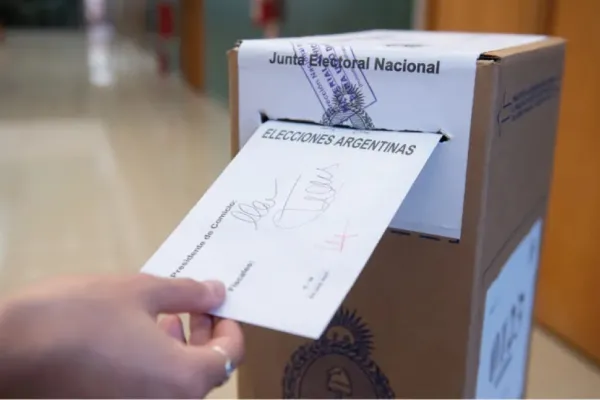 Voto en blanco y voto nulo: cuáles son sus diferencias y qué influencia tienen en los resultados