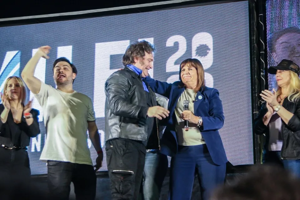 MILEI PRESIDENTE. Patricia Bullrich felicitó al candidato liberal.