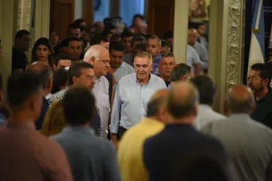 La estructura del PJ no alcanzó y Milei derrotó a Massa en Tucumán