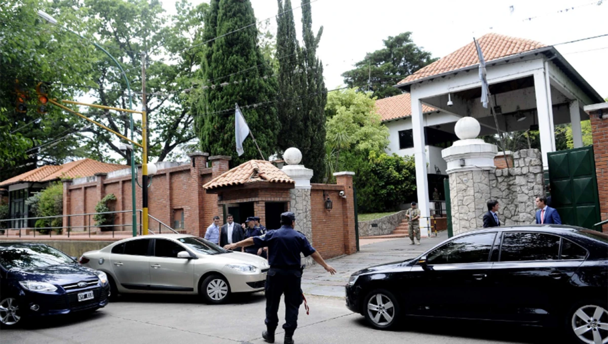 EN ZONA NORTE. La Quinta de Olivos será el lugar del primer encuentro entre Fernández y Milei.