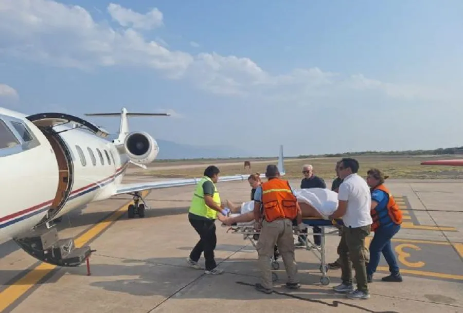 TRASLADO. Al hombre le amputaron un brazo en Catamarca y lo volvieron a operar cuando llegó a Tucumán.