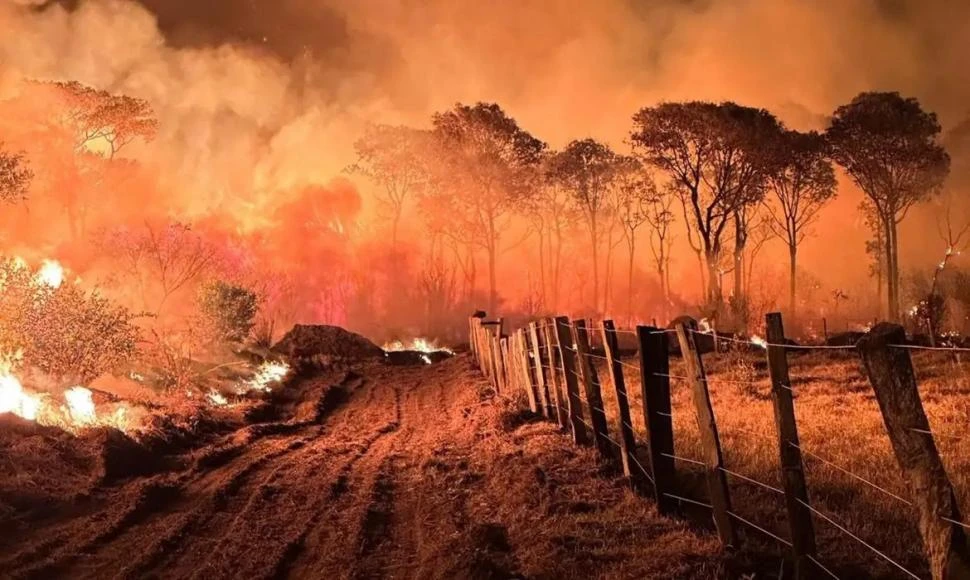 INFIERNO TARDÍO. En noviembre ya debería haber empezado la temporada de lluvias, pero la sequía continúa.  @1000noticiaspy