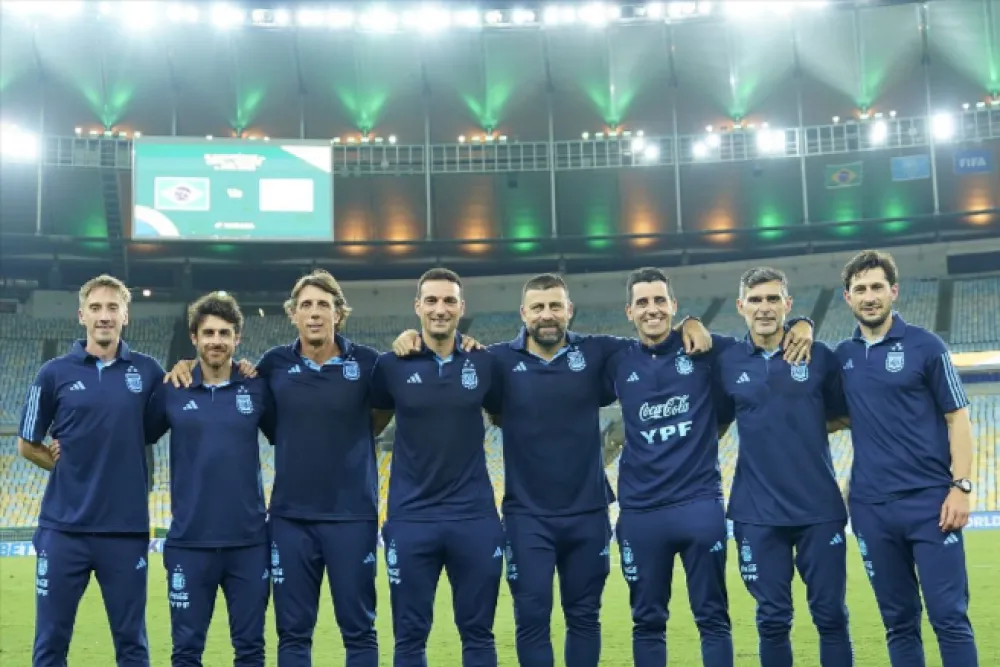 El gesto de Lionel Scaloni y su cuerpo técnico que ponen en duda su futuro: “Vamos a sacarnos la última foto”