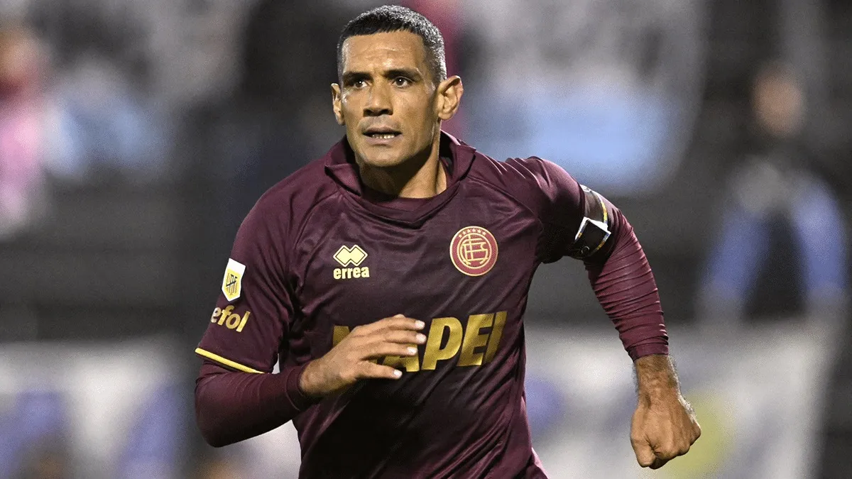 GOLEADOR. José Sand seguirá ligado a Lanús, pero desde otra función.