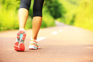 ¿Cuántos kilómetros debemos caminar por día para perder peso?