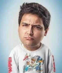 HISTORIAS DE OBSERVACIÓN. Nachito Saralegui hace stand up.