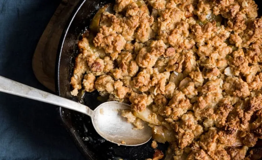 Postre de manzana con avena: rápido, fácil y económico