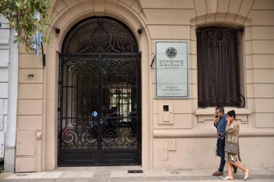 Disertan en Tucumán académicos españoles