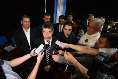 No me prendo en ninguna interna, afirmó Acevedo