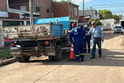 Este sábado, la Sociedad Aguas del Tucumán trabaja en barrio Modelo