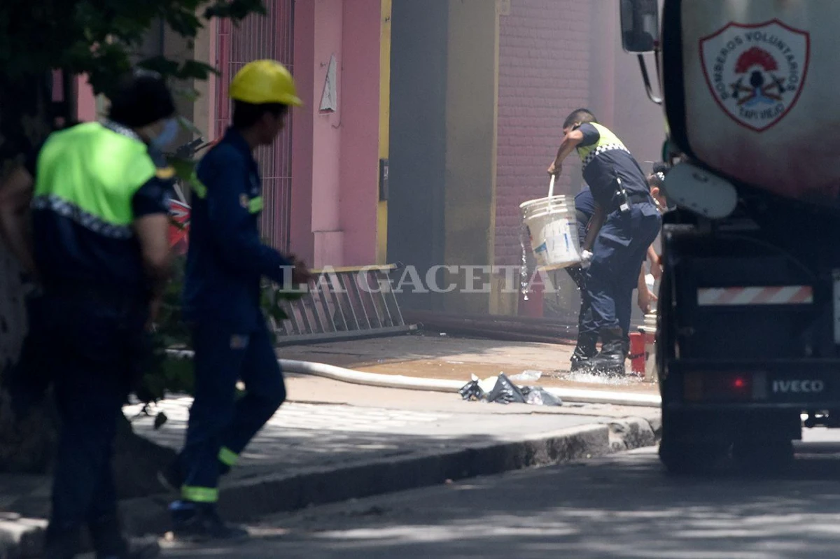 Problemas para combatir el incendio. 