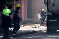 El incendio en el Mercado Persia encendió las alarmas: vecinos ayudaron con baldes y bidones