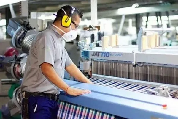 Textiles le pidieron al Gobierno que los incluya en el programa económico