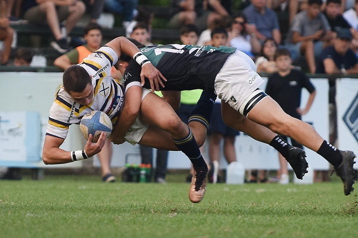 PAREJO. Lawn Tennis y Tucumán Rugby jugaron un emocionante duelo por el tercer puesto.