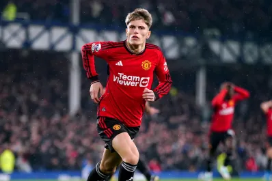 Garnacho sensación: los elogios que recibió tras su golazo de chilena