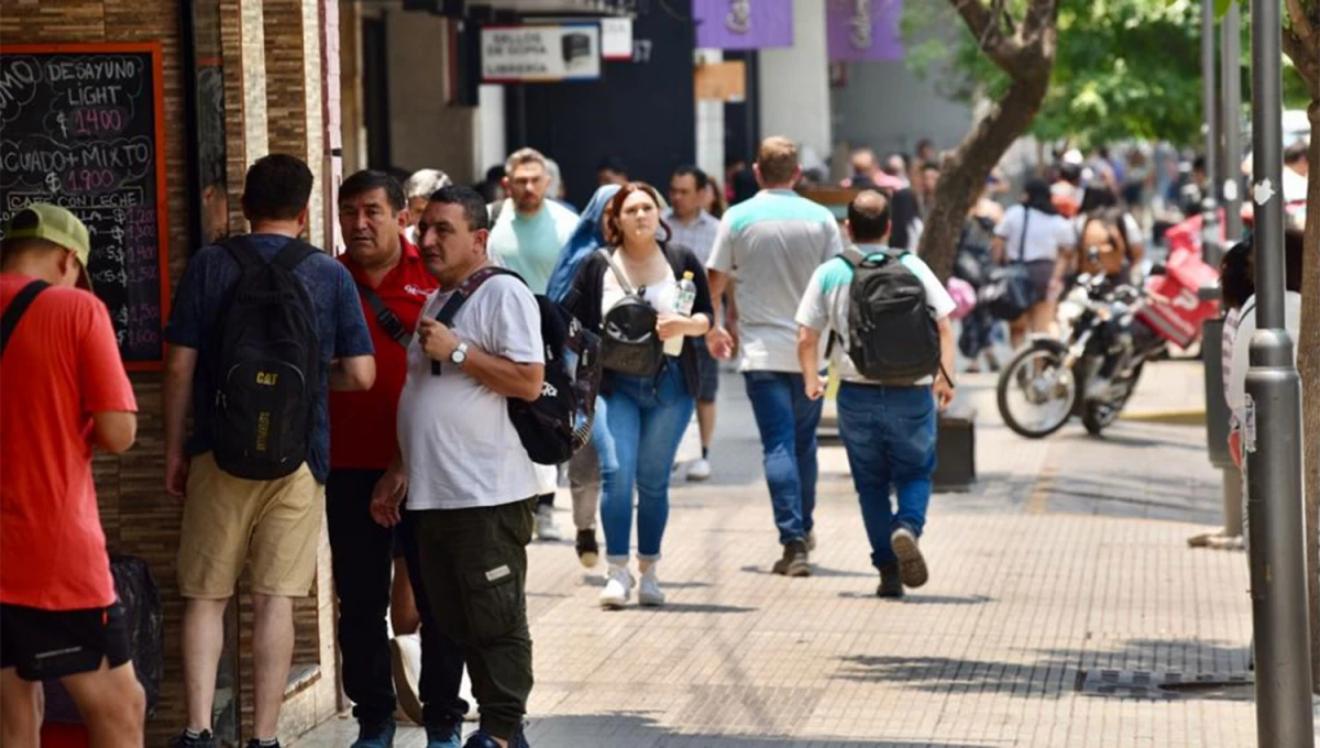 INTENSO. El pronóstico anticipa mucha nubosidad y una temperatura elevada en Tucumán.