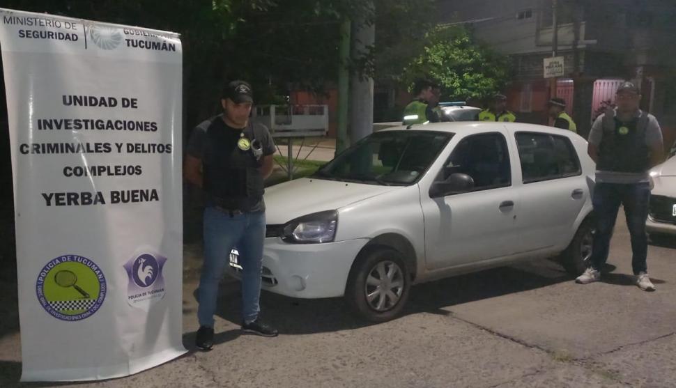 RECUPERADO. En la imagen se ve que el Renault Clio tenía volante.