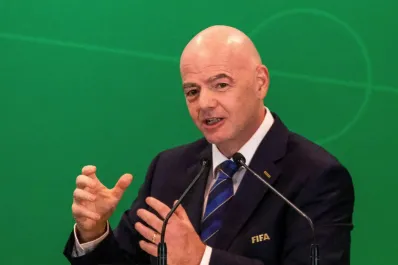 Nuevas reglas en el fútbol: expulsiones temporales, cámaras corporales y capitán como único interlocutor con el árbitro