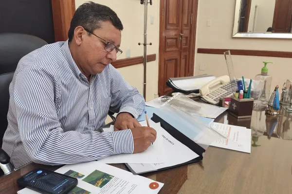 El Gobierno analizará la deuda de cada municipio para asistirlos con recursos