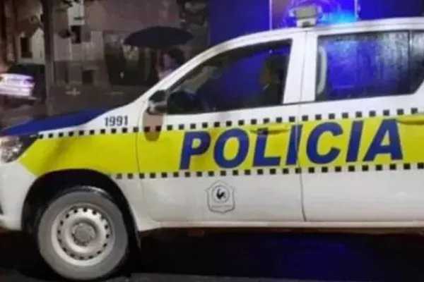 Detuvieron a un hombre que transportaba más de 60 envoltorios de cocaína