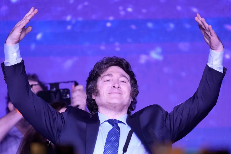 El merchandising de Javier Milei explota en Mercado Libre