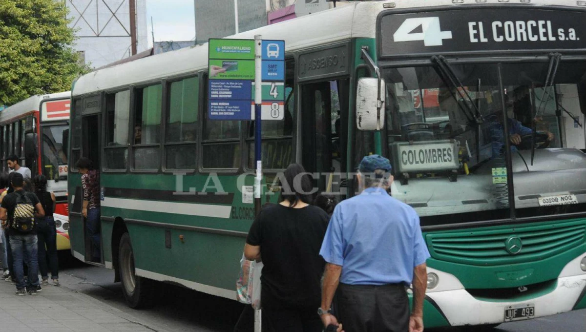 SERVICIO DE ÓMNIBUS EN TUCUMÁN / LA GACETA