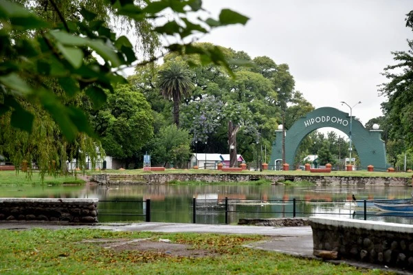 EN RECUPERACIÓN. Hoy comenzarán los trabajos en la zona del lago. municipalidad S.M. de  tucumán