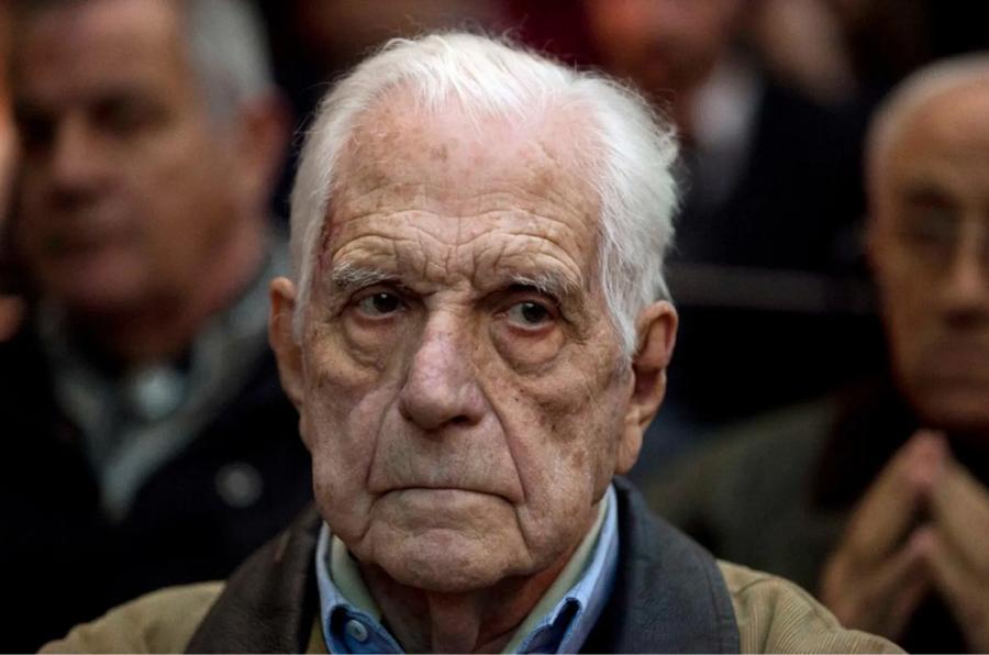 El ex presidente de facto Reynaldo Bignone también fue el Cardenal Copello