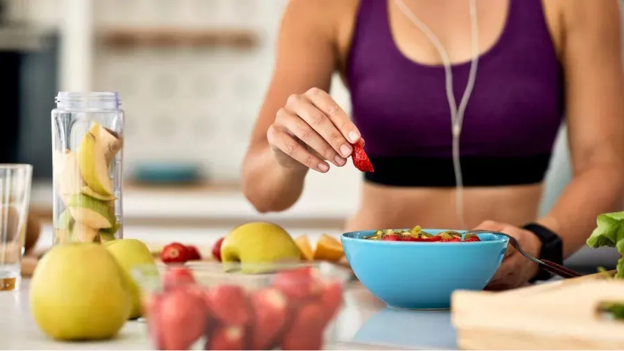 Cuáles son las mejores frutas para bajar de peso en el verano, según la ciencia