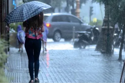 Alerta naranja por fuertes lluvias, tormentas y granizo: las 10 provincias que se verán afectadas