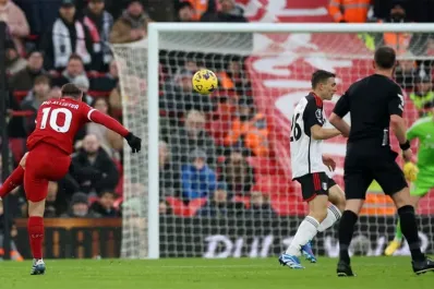 ¡Pero qué golazo de Alexis MacAllister para la victoria de Liverpool!