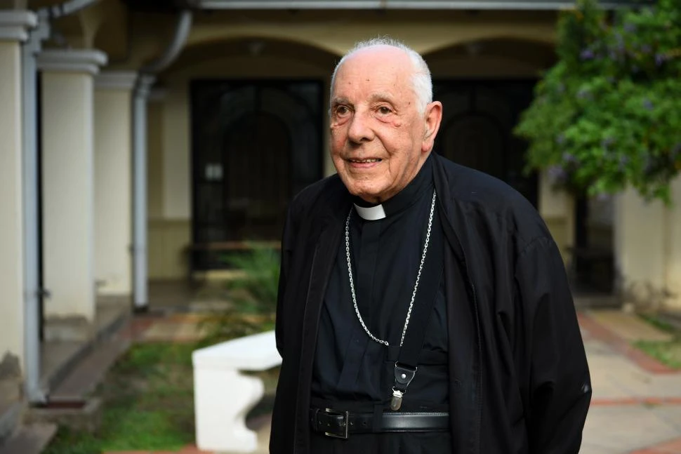 EL MÁXIMO HONOR. Luis Villalba, arzobispo y cardenal.