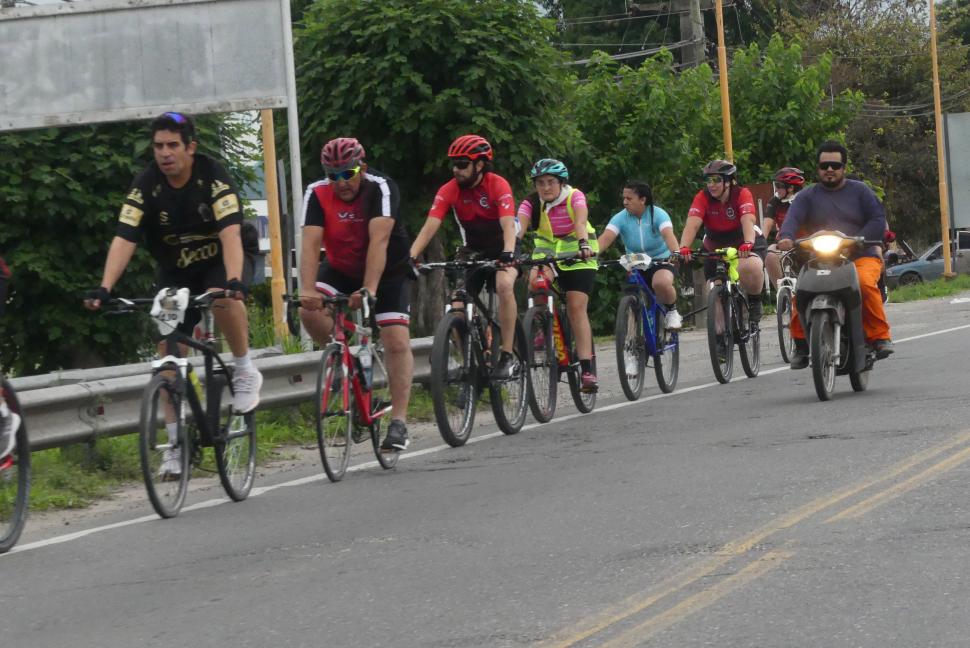 EN BICI O EN MOTO. Es otra manera de hacer el extenso recorrido.