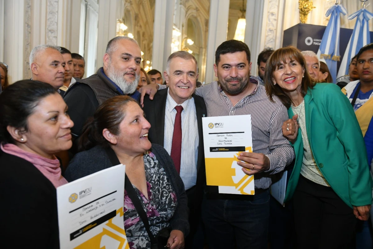 Osvaldo Jaldo entregó materiales de construcción para habitantes del interior