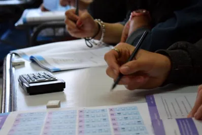 El 72 % de los estudiantes no logra niveles básicos en Matemáticas