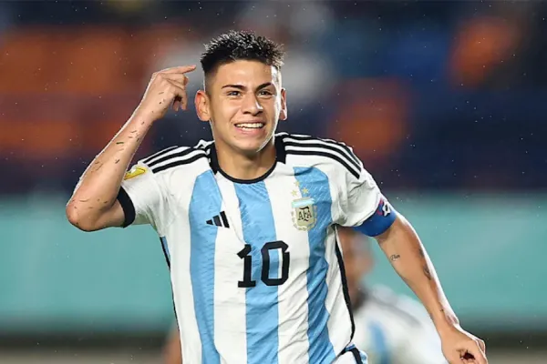 Atención River: ¿Qué equipos están en busca de “Diablito” Echeverri, la joven promesa del fútbol argentino?