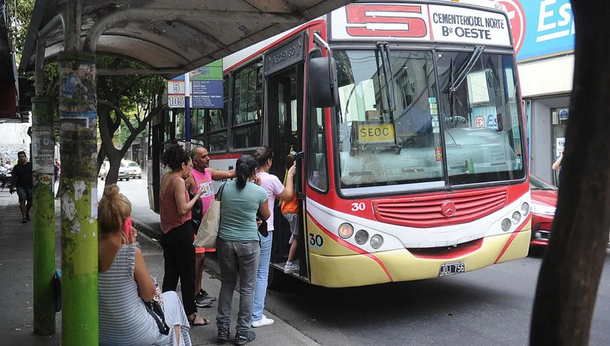 Suba del boleto: Los empleados del comercio serán los más perjudicados, afirman en SEOC