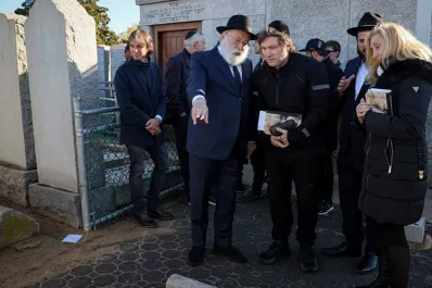 ¿Por qué Milei admira al Rebe de Lubavitch, uno de los líderes del judaísmo?