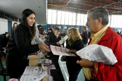 Nos medimos para comer: una pareja de jubilados dijo que solo les alcanza para cenar café o mate