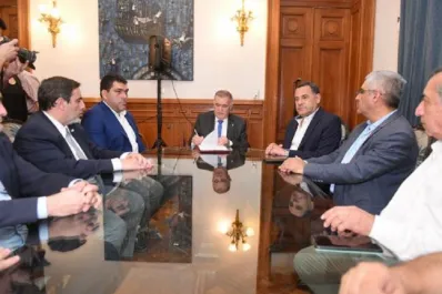 El Gobierno firmó un acuerdo salarial con trabajadores de Vialidad