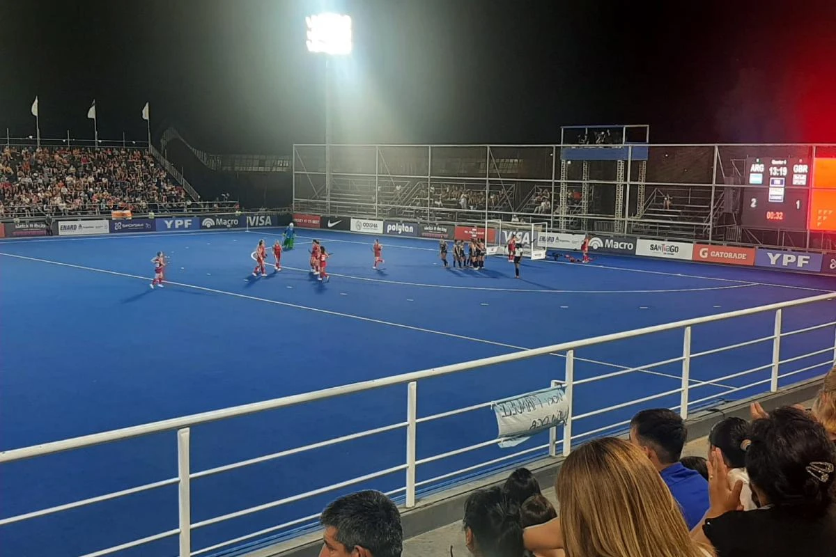 A poco del final, gol de Las Leonas