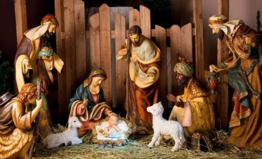 ¿Cuáles son los animales que no deben faltar en el pesebre, según la tradición?