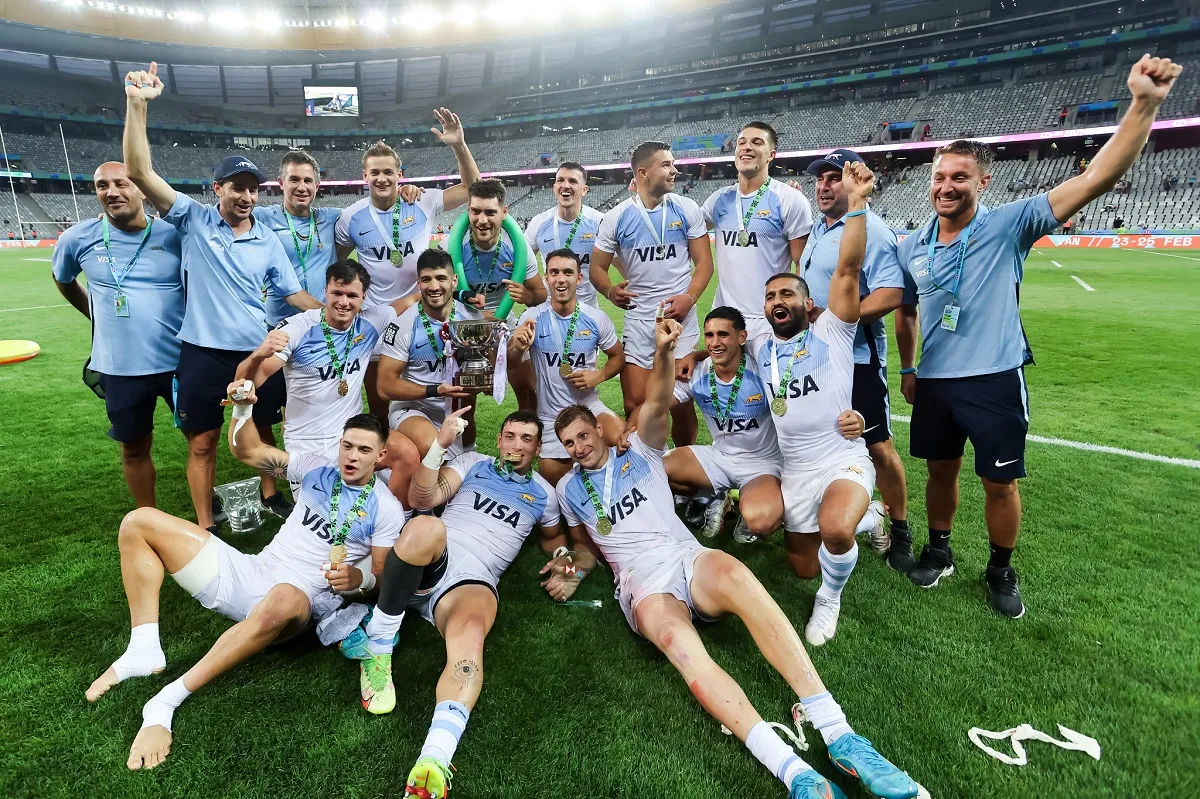 CAMPEONES. Los Pumas 7's jugaron en un gran nivel en Sudáfrica y quedaron como líderes de la tabla general.