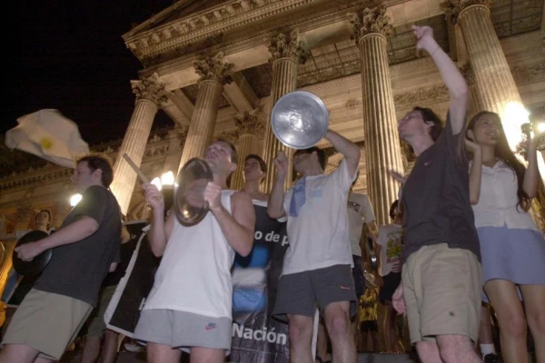 La UNT refuerza su compromiso democrático