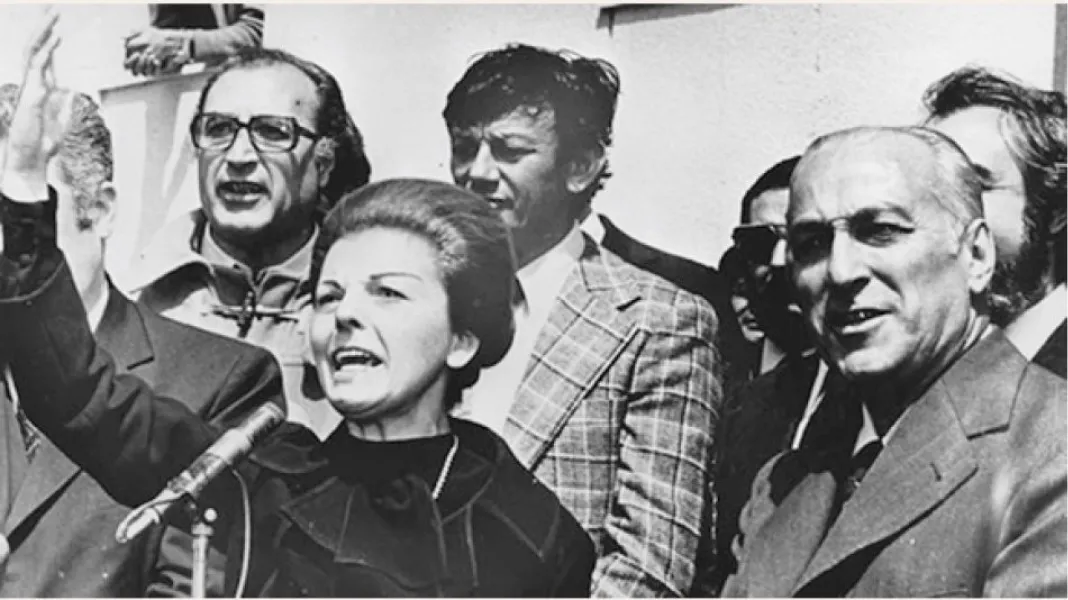 Estela Martínez de Perón junto a Celestino Rodrigo