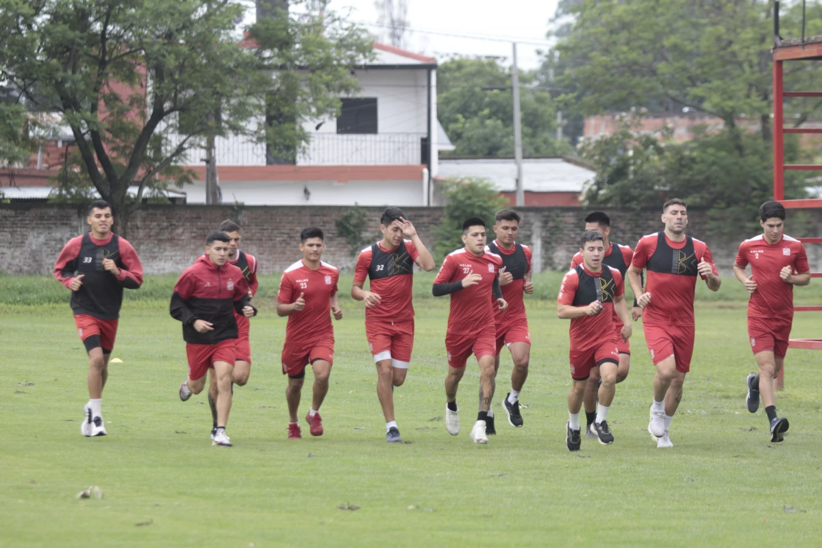 SIGUEN LOS MOVIMIENTOS. San Martín de Tucumán le renovó el contrato a Axel Bordón, Iván Molinas y Matías Kabalin. FOTO CASM.