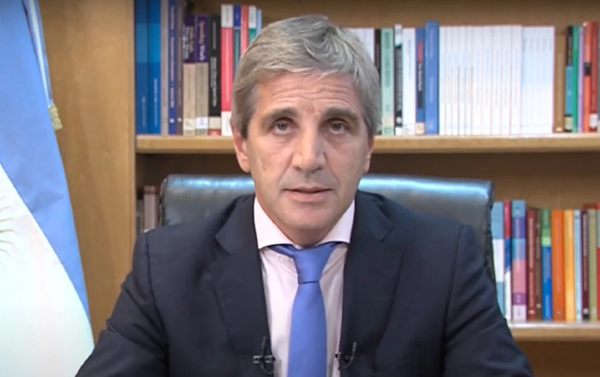 MENSAJE GRABADO. Caputo explicó la profundidad de las medidas económicas de Milei.