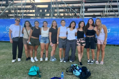 Leonas en Santiago: las chicas de Uni fueron espectadoras con suerte